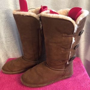 Bearpaw boots.